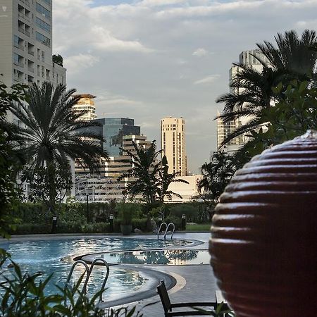 Rembrandt Suites Bangkok Bagian luar foto