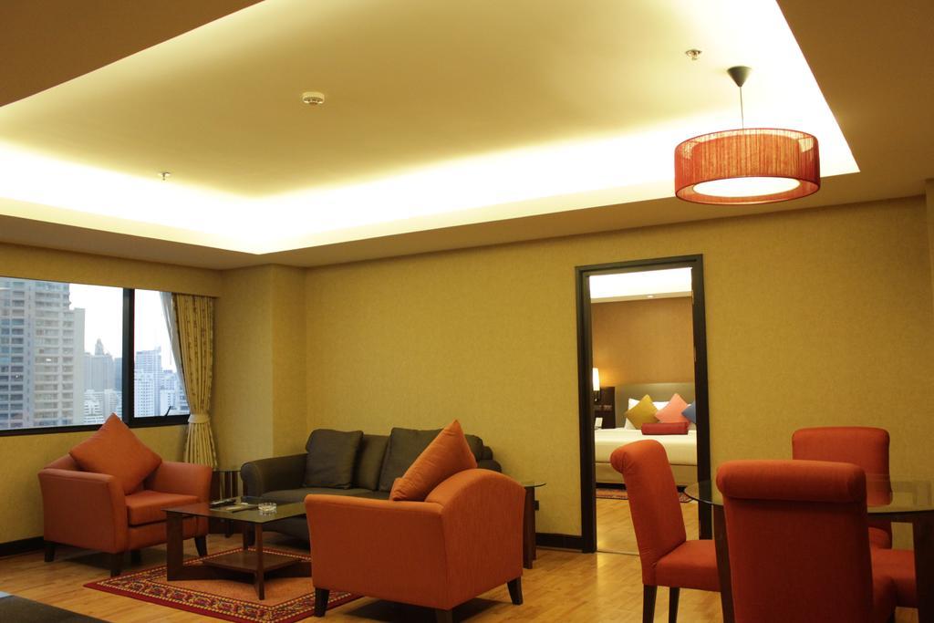 Rembrandt Suites Bangkok Bagian luar foto