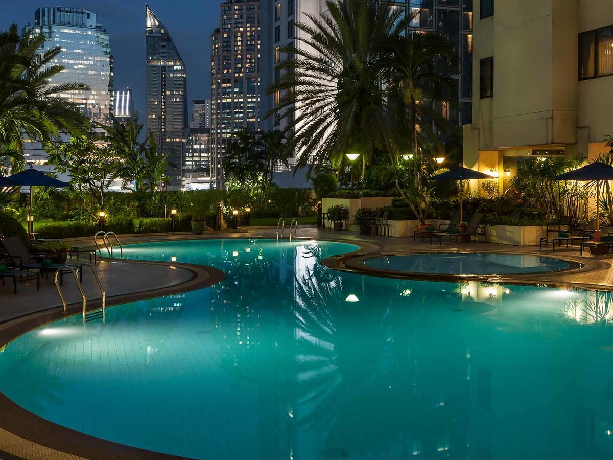 Rembrandt Suites Bangkok Bagian luar foto