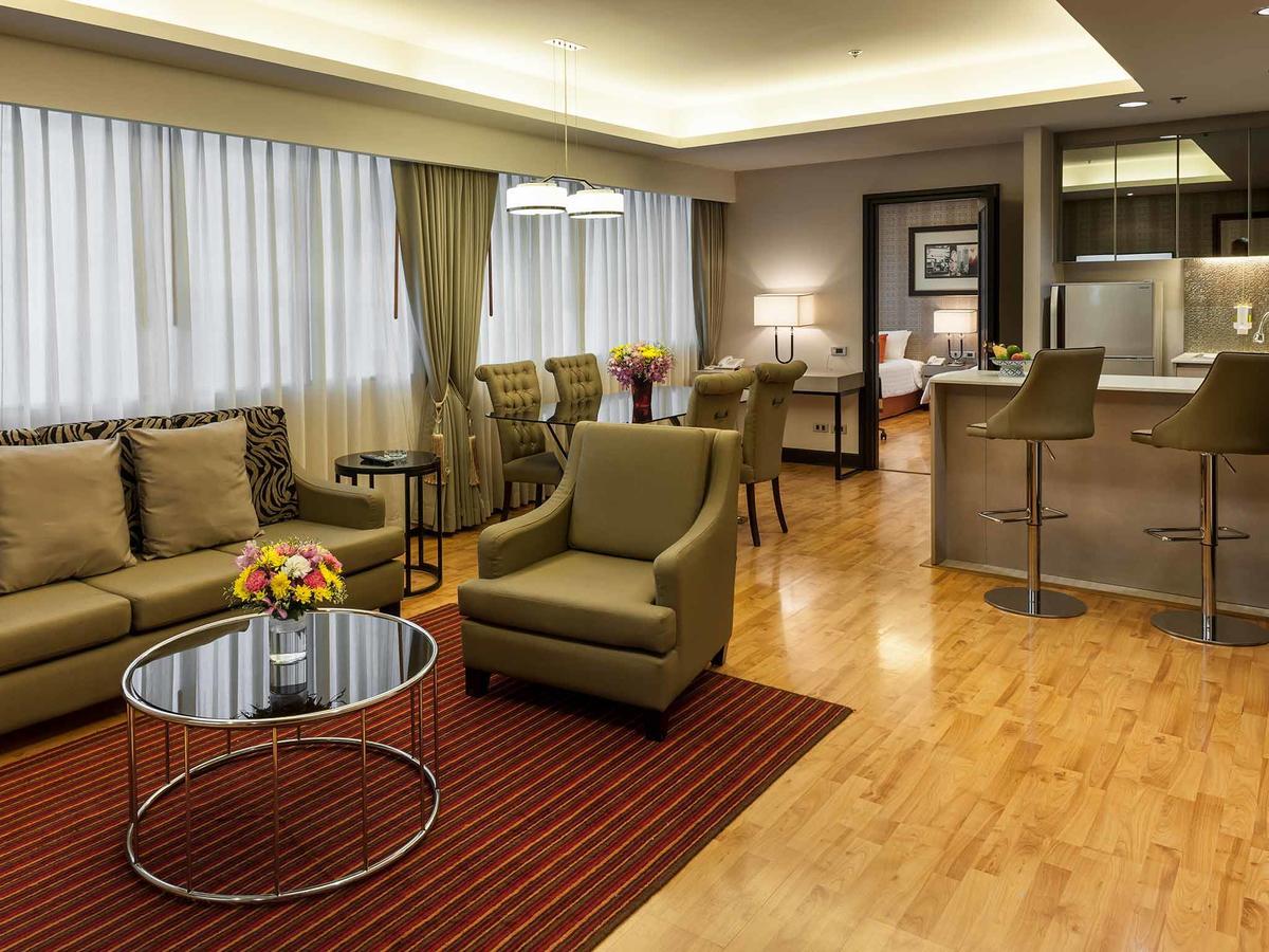 Rembrandt Suites Bangkok Bagian luar foto