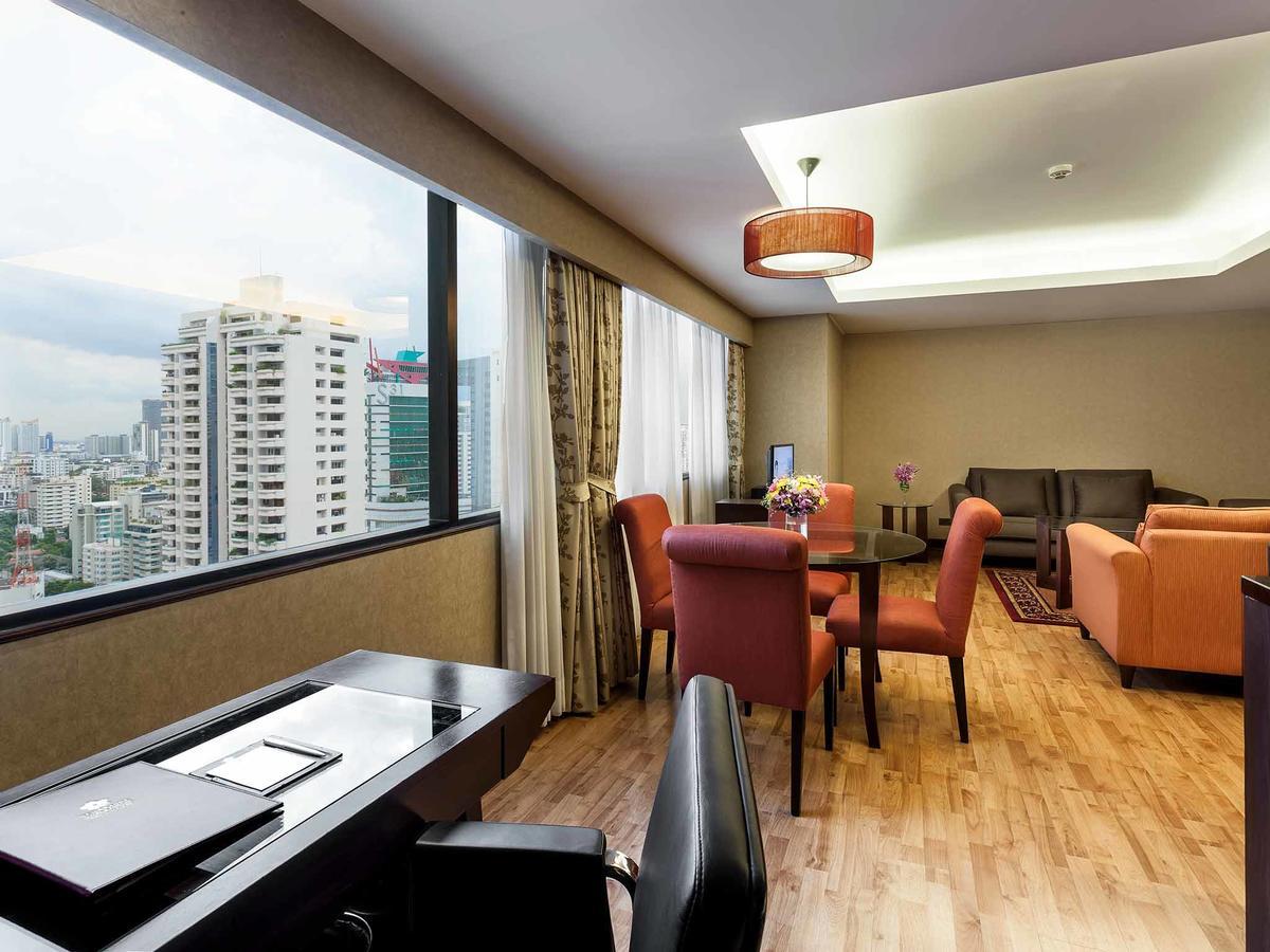 Rembrandt Suites Bangkok Bagian luar foto