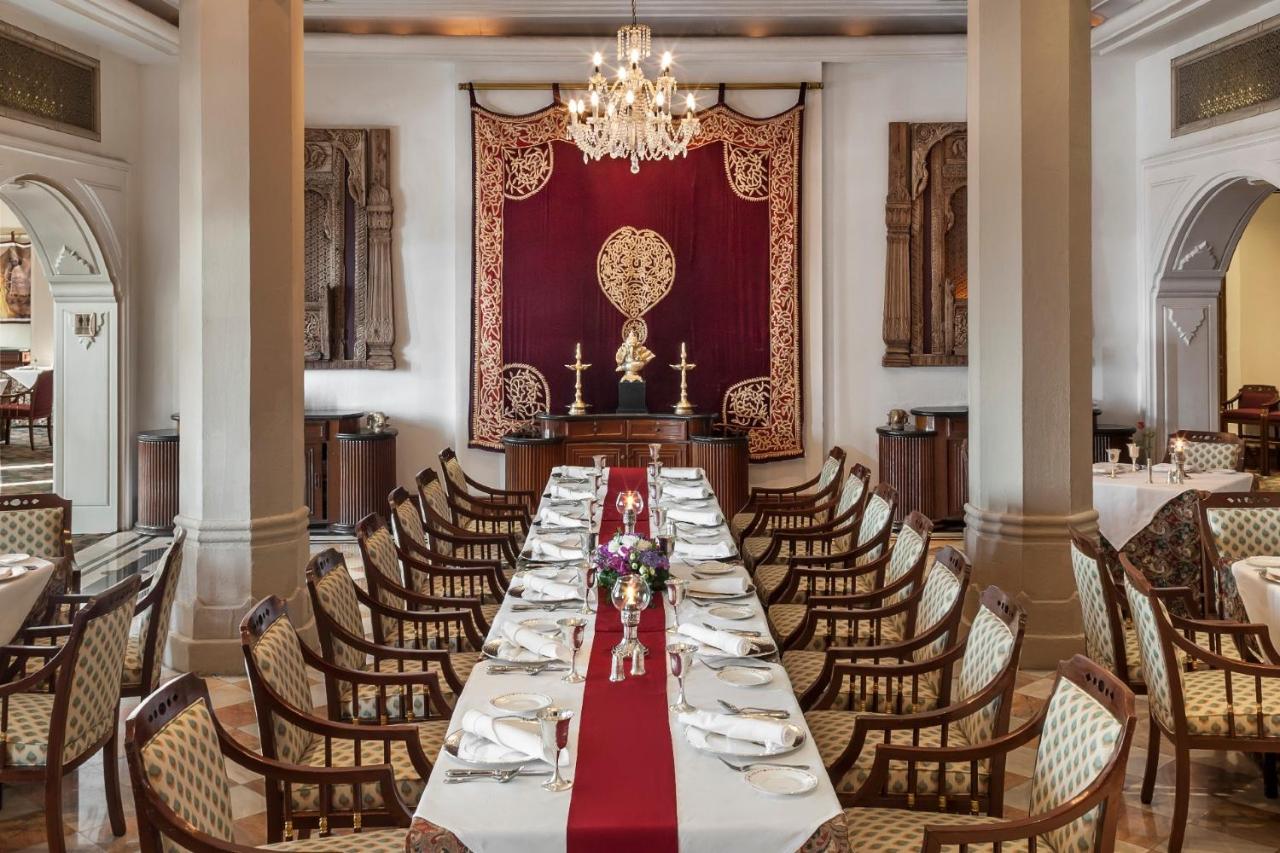 Rembrandt Suites Bangkok Bagian luar foto